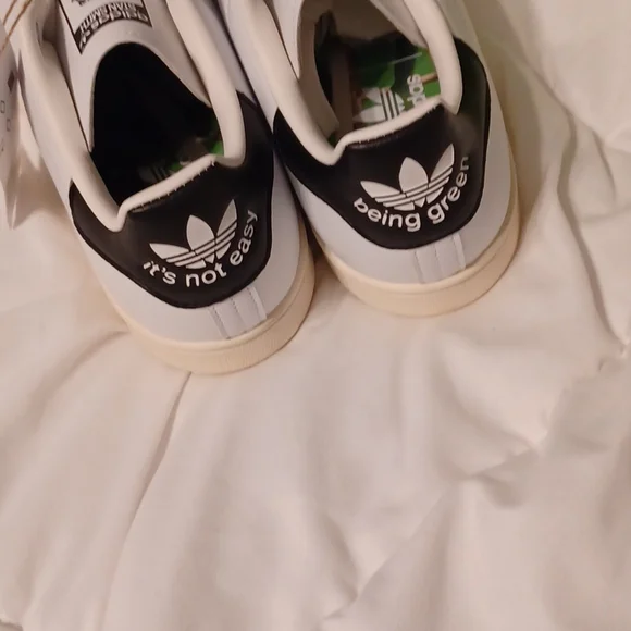 NEW! Men's Adidas Stan Smith sneakers! - Picture 4 of 9